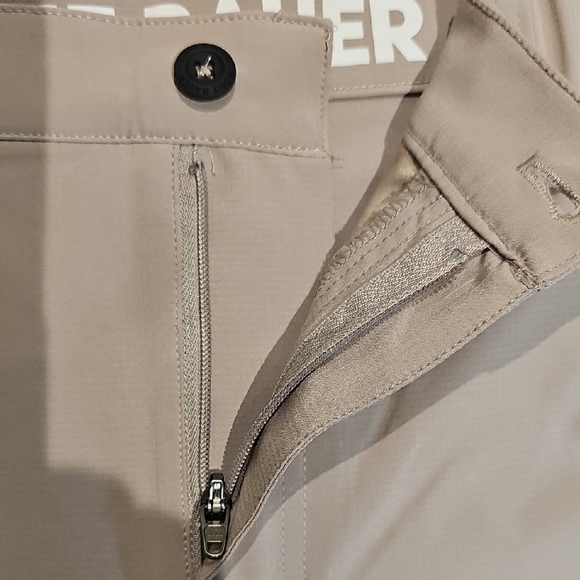 Eddie Bauer Men's Beige Flat Front Shorts - Picture 8 of 11